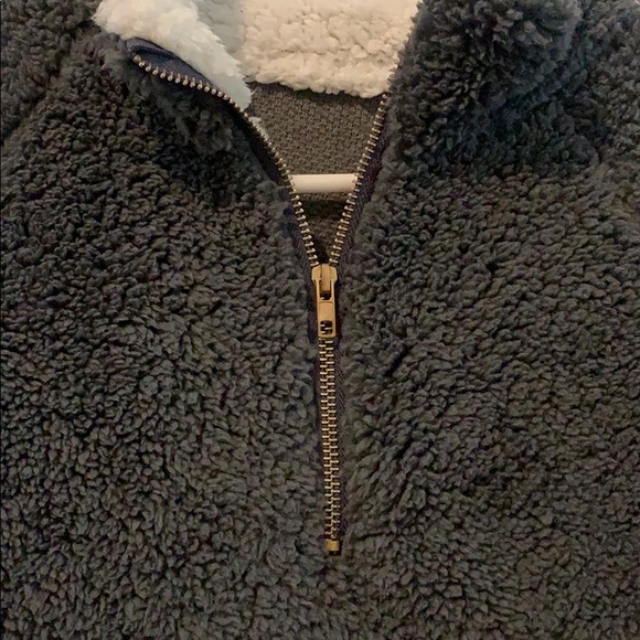 Fuzzy pullover! - Picture 2 of 3